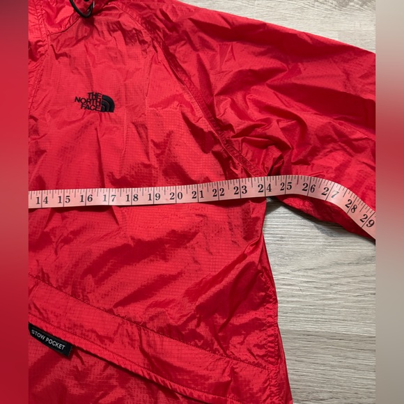 The North Face Men’s  Vibrant Red Ski Jacket Waterproof - Picture 11 of 13
